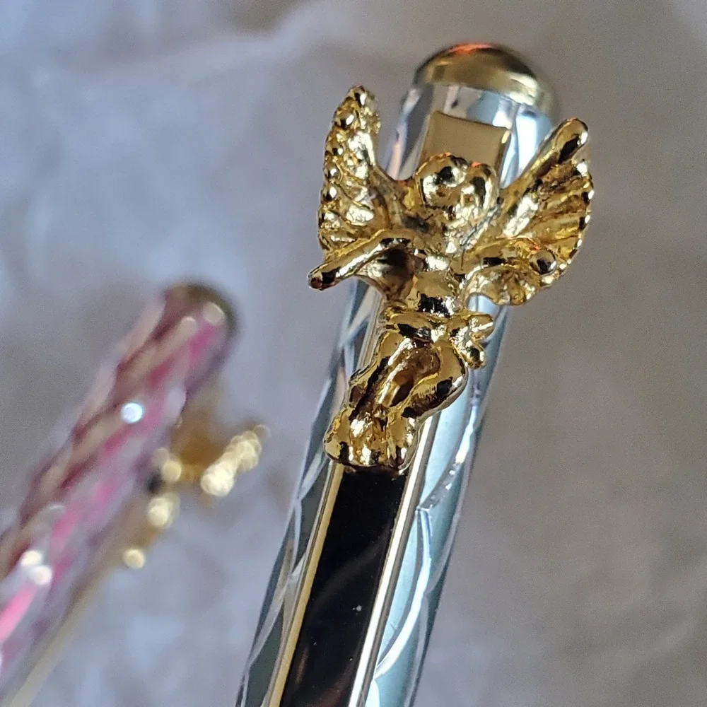 Vintage Style Angel Cherub Ballpoint Pen Set Red and Green Scalloped Pattern